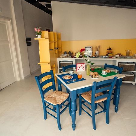 B&B I Fiori Del Mare 阿格罗波利 外观 照片