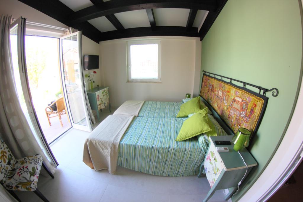 B&B I Fiori Del Mare 阿格罗波利 外观 照片