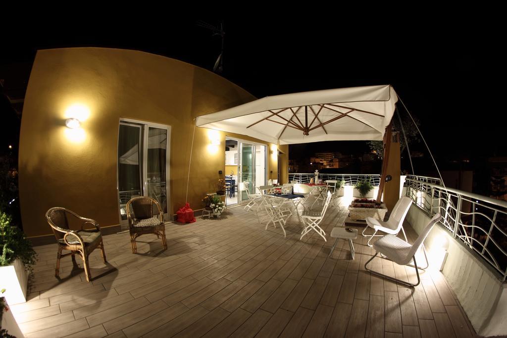 B&B I Fiori Del Mare 阿格罗波利 外观 照片