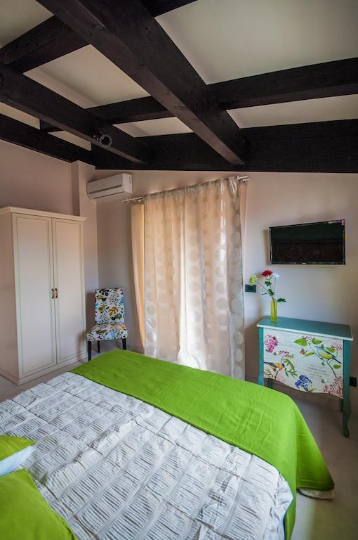 B&B I Fiori Del Mare 阿格罗波利 客房 照片